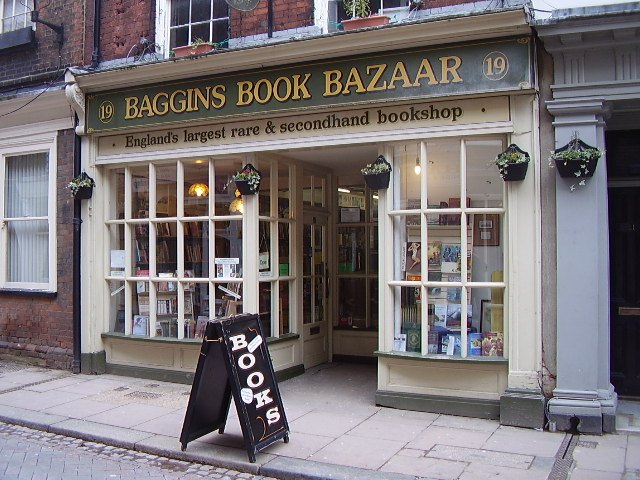 baggins-book-bazaar-2.jpg
