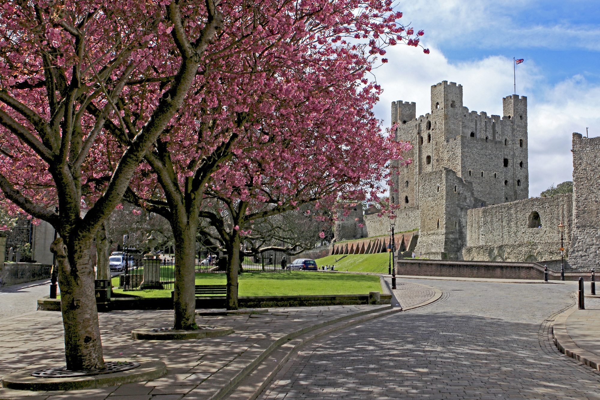 rochester castle and boley hill.jpg